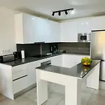 2-bedroom-apartment With A Terrace, Pool, Gym * Málaga