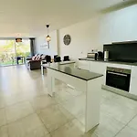 2-bedroom-apartment With A Terrace, Pool, Gym Málaga