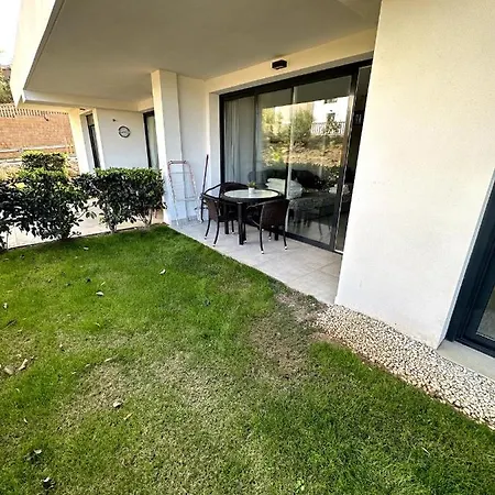 Appartamento 2-bedroom-apartment With A Terrace, Pool, Gym *
